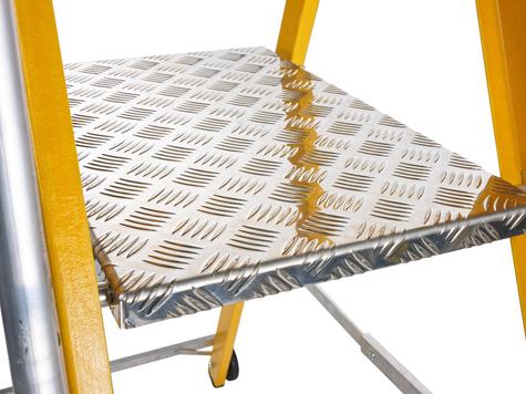 NYFWPM Glassibre Widestep Extra Wide Platform.jpg - main image